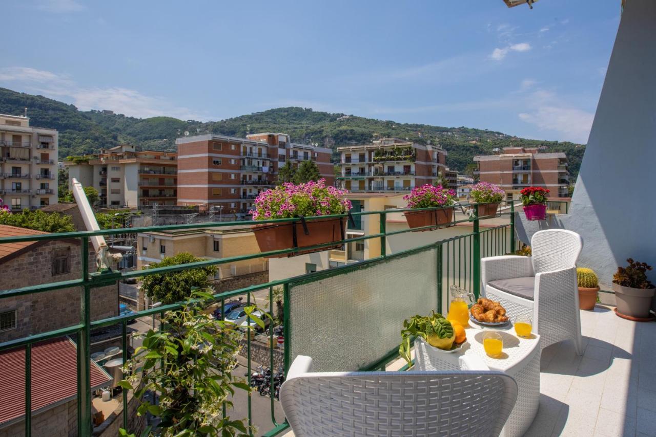 Sorrentovibes - City Home In Sorrento With Balcony And View エクステリア 写真